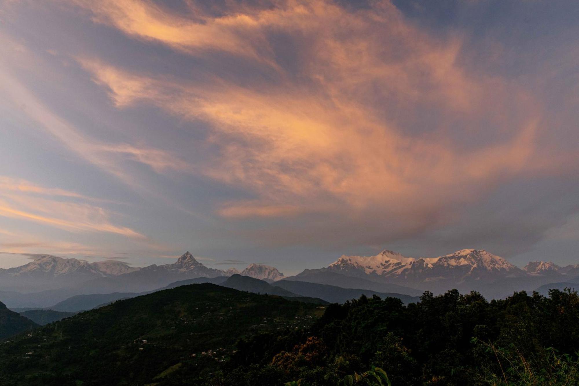 Tiger Mountain Pokhara Lodge Exterior photo